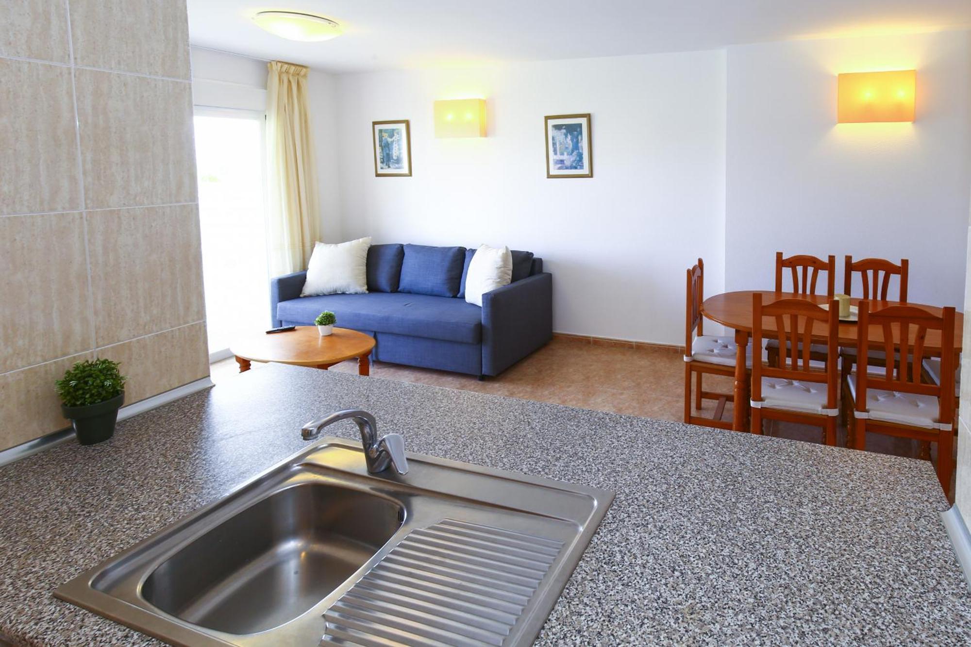 Juncos Iii Apartment La Pineda